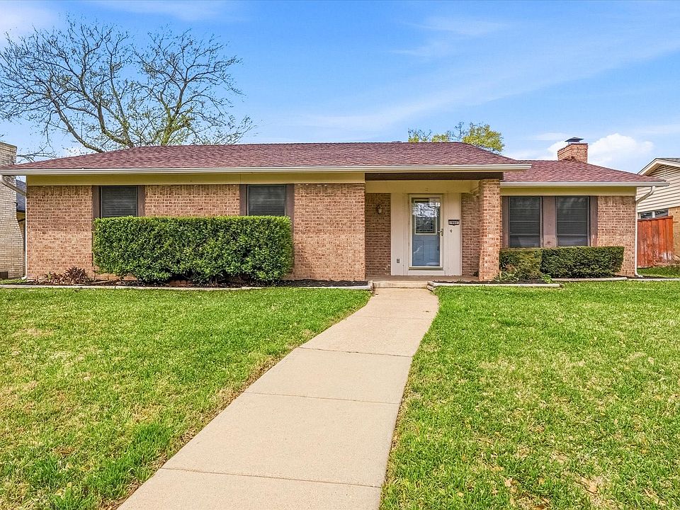 1st image of 960 Meadowcove Cir