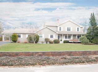 13 Bridgette Ln, Westerly, RI 02891