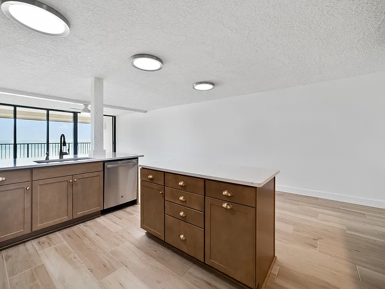 2200 Ocean Dr S #3C — Photo 23