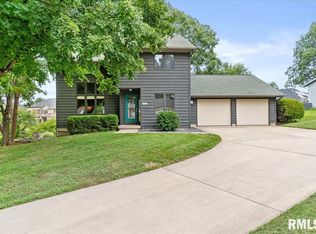 171 Roanoke Dr, Rochester, IL 62563