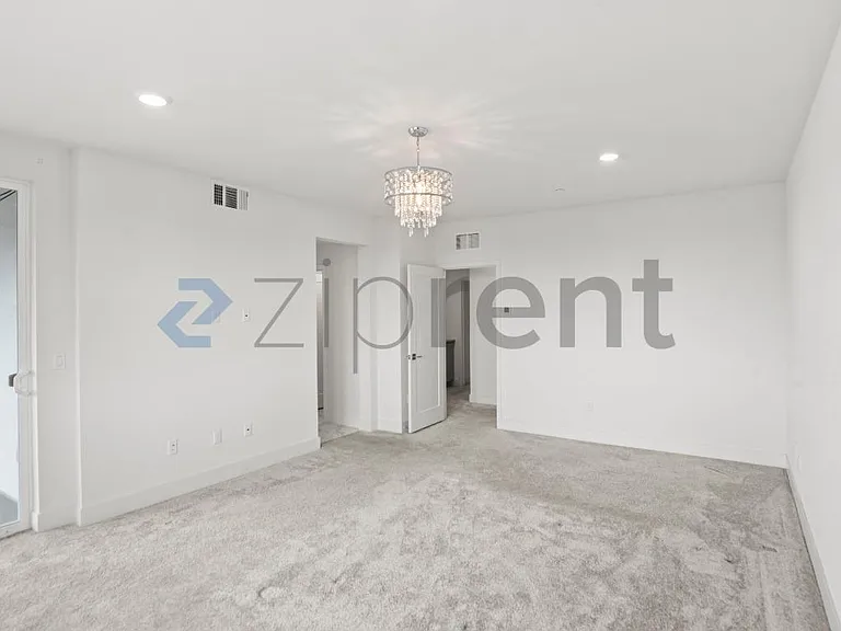 9532 Seawind Way — Photo 16