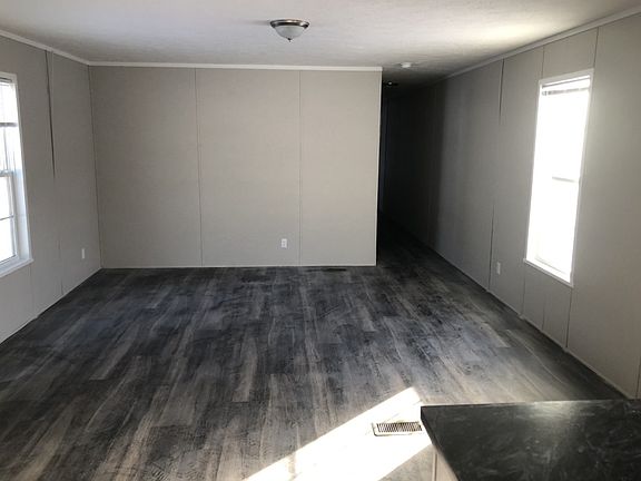3rd image of 78 Briwood Cir