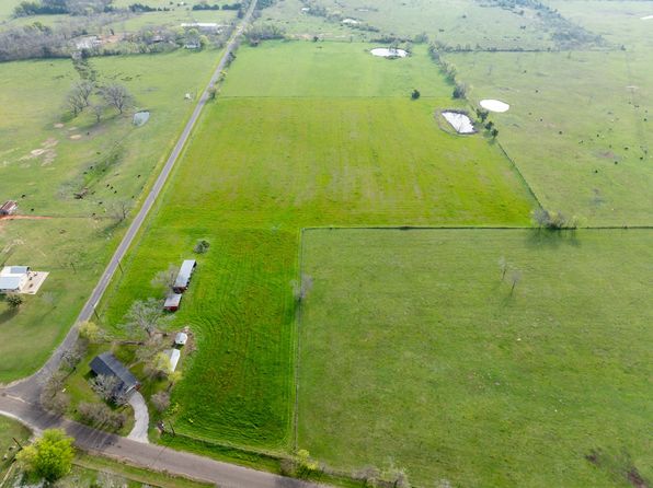 601 S Westminster St, Tehuacana, TX 76686