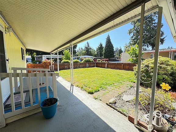 3rd image of 930 Trosper Rd SW #69