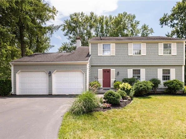 7328 Eastgate Cir, Liverpool, NY 13090