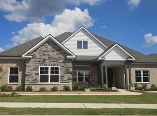 105 Sickle Mower Cir, New Market, AL 35761
