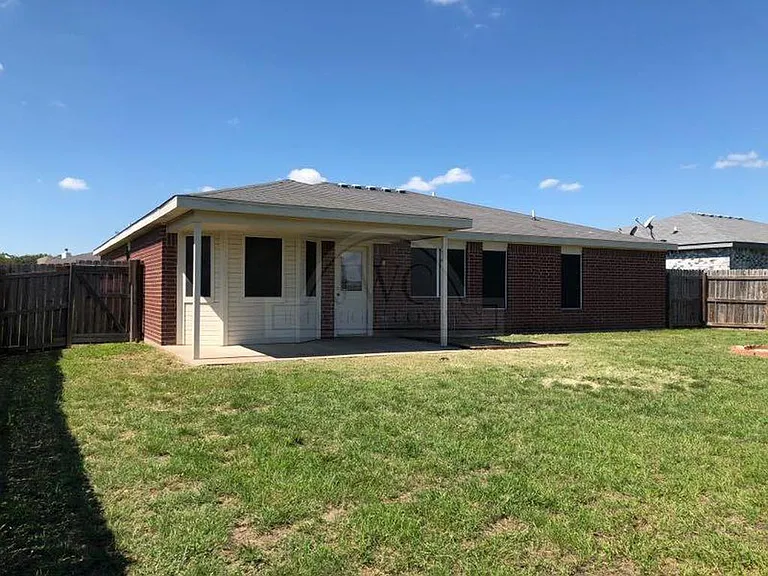 4311 Mustang Dr — Photo 13