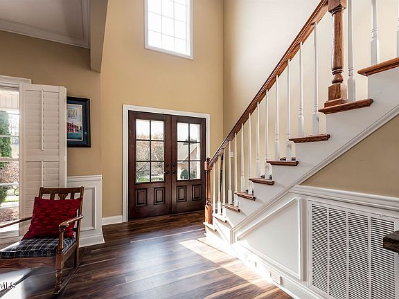 3rd image of 9647 Valley Woods Ln