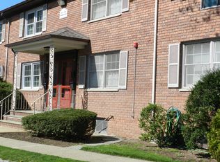 56A Lakeside Dr #A, Millburn, NJ 07041