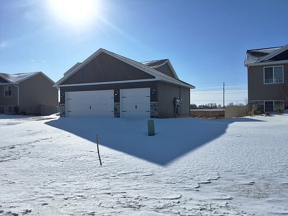 3rd image of 1700 10th St NE