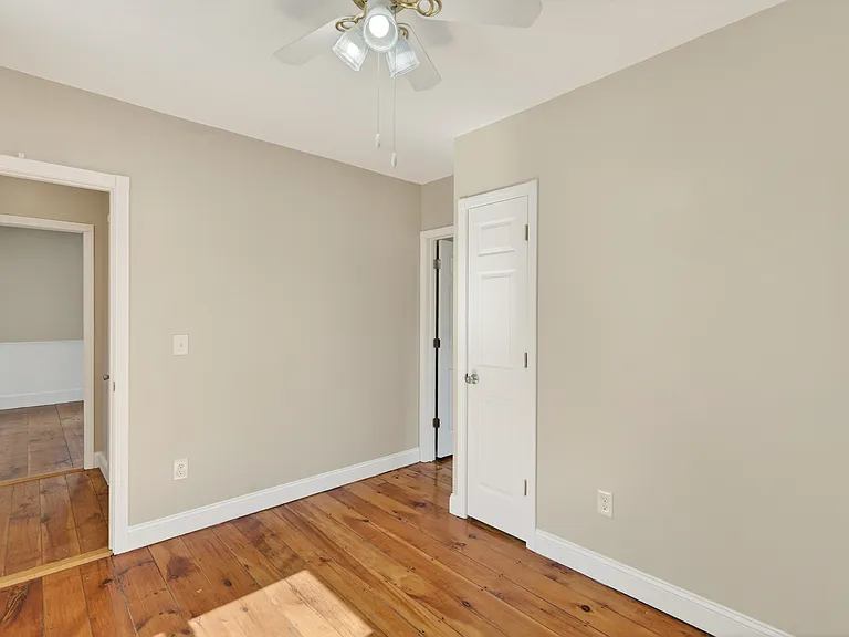 40 Maple St #2 — Photo 12