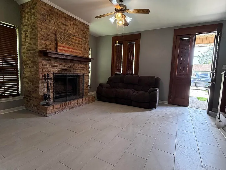 7931 Bayou Fountain Ave — Photo 8