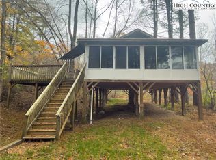 512 Jakes Mountain Rd, Deep Gap, NC 28618
