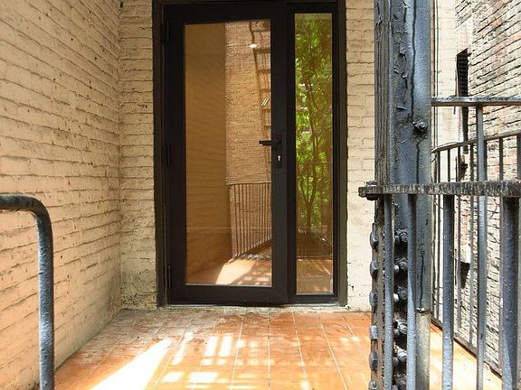 5th image of 434 E 89th St APT 2B