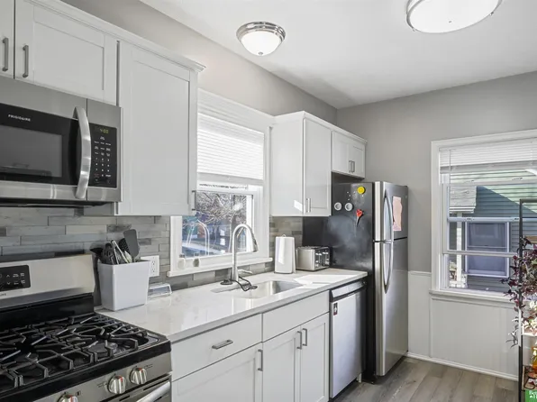 6119 S 33rd Ave, Omaha, NE 68107