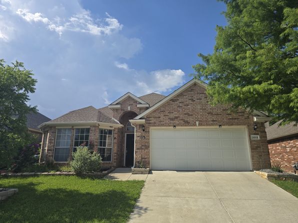 3312 Woodberry Ln