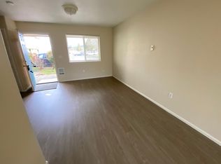 270 S 41st Pl #3, Springfield, OR 97478