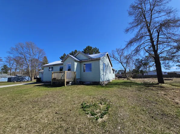 512/516 E Avenue C, Newberry, MI 49868