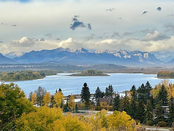 3rd image of 405 NE Ghost Lake Vlg