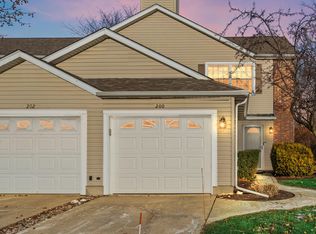 200 Summertree Dr, Chesterton, IN 46304