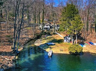 198 Old Dike Rd, Trumbull, CT 06611