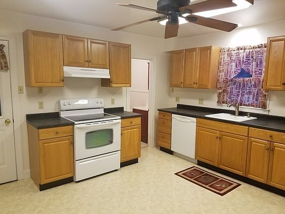 3rd image of 1126 1st Ave