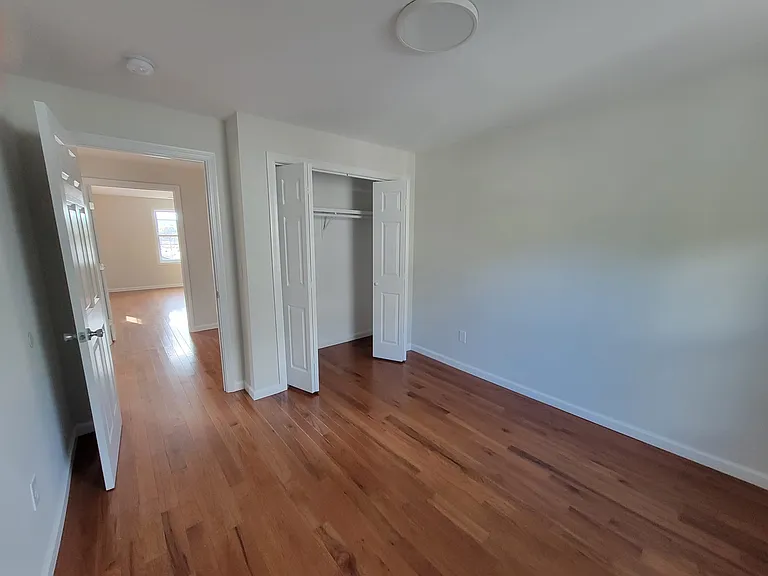 170 Farmington Ave #2 — Photo 23