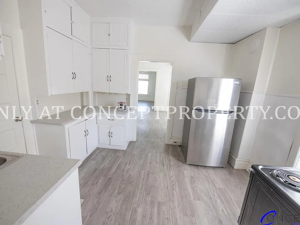 5000 S Jones Ct
