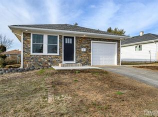 11 Saint David Dr, Toms River, NJ