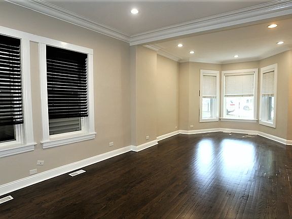4th image of 4849 N Seeley Ave Unit 1