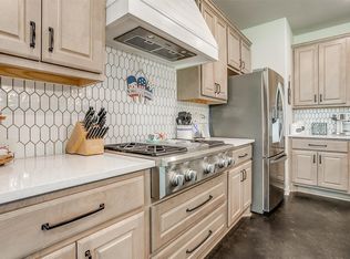 312 E Vaughn Rd, Cleburne, TX 76031