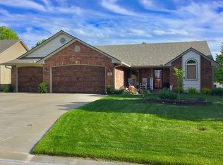 601 E Stone Gate Cir, Augusta, KS 67010