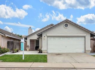 1098 San Miguel St, Escalon, CA 95320