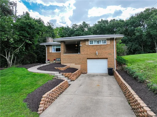1933 Broadview Pl, Aliquippa, PA 15001