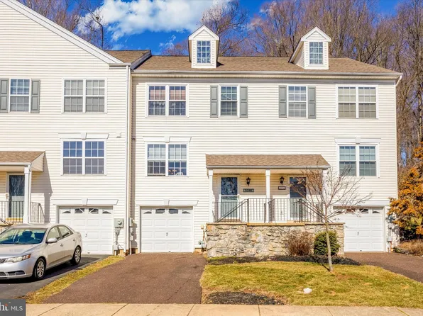 4592 Louise Saint Claire Dr, Doylestown, PA 18902