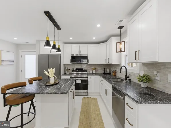 5218 Nick Rd, Shady Side, MD 20764