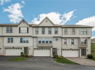617 Hilton Cir, Oakdale, PA 15071