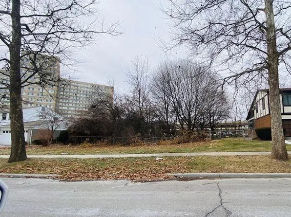 419 Fiske Dr, Detroit, MI 48214