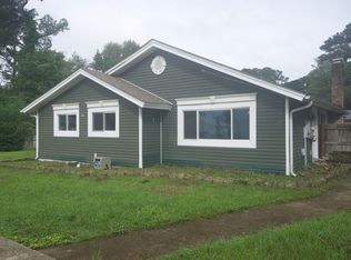 200 N Willow Ln, Jacksonville, NC 28546