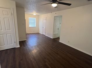 1117 Burkett St APT A, Taylor, TX 76574