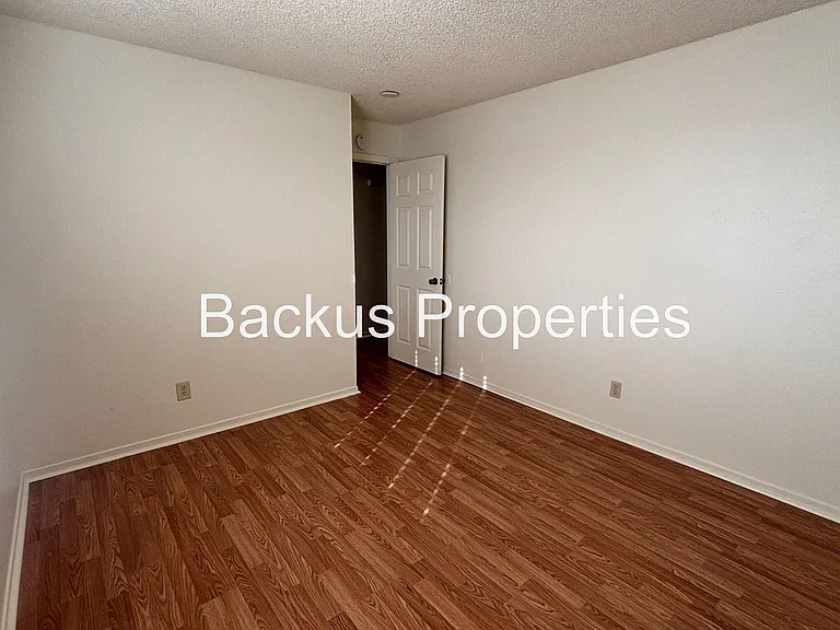 1825 Palm Ave #A — Photo 15