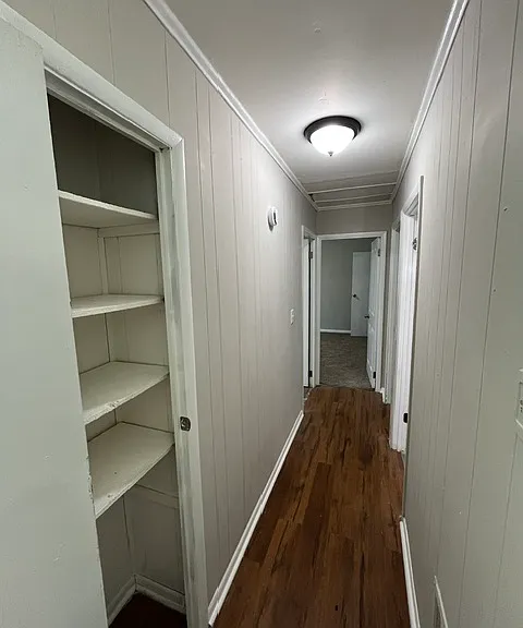 2844 Shamrock Ln — Photo 8