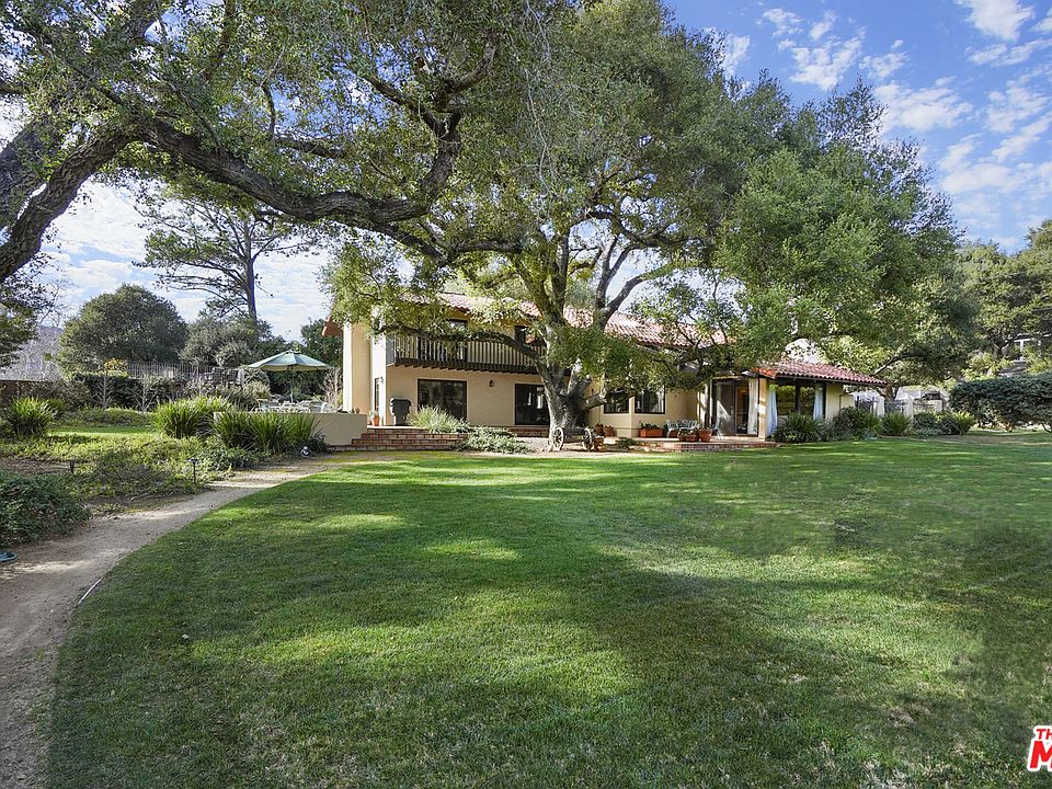 1st image of 980 Crater Oak Dr