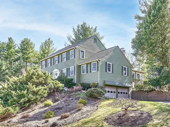 22 Robinwood Rd, Acton, MA 01720