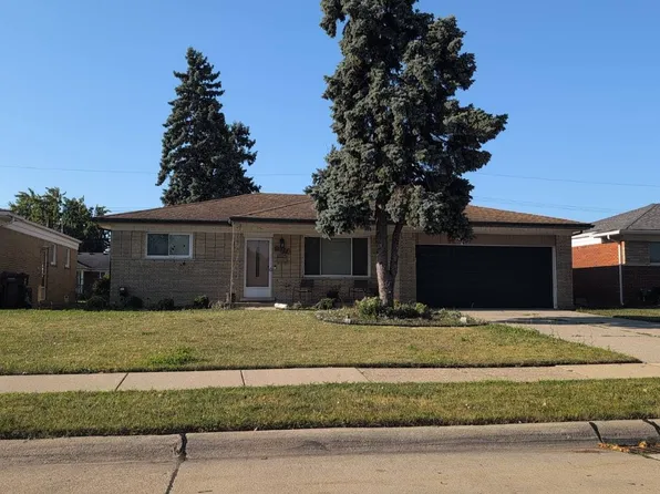 8330 Potomac Ave, Center Line, MI 48015