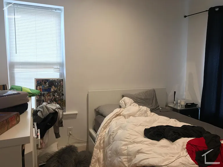 94 Pleasant St #4 — Photo 14