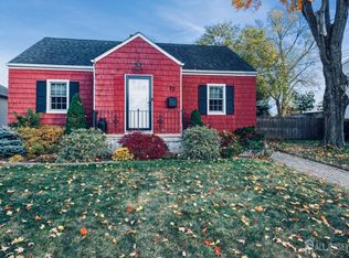 17 Fisher Ave, Middlesex, NJ 08846