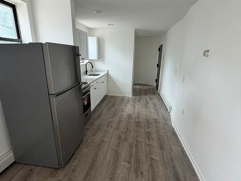 16 Bergen Ave #2 — Photo 3