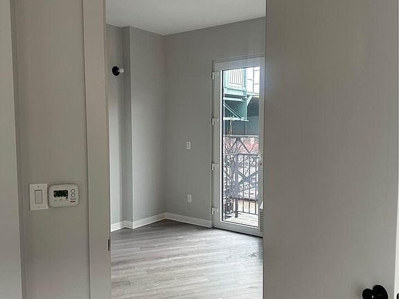 2nd image of 1000 Kelly St #3A