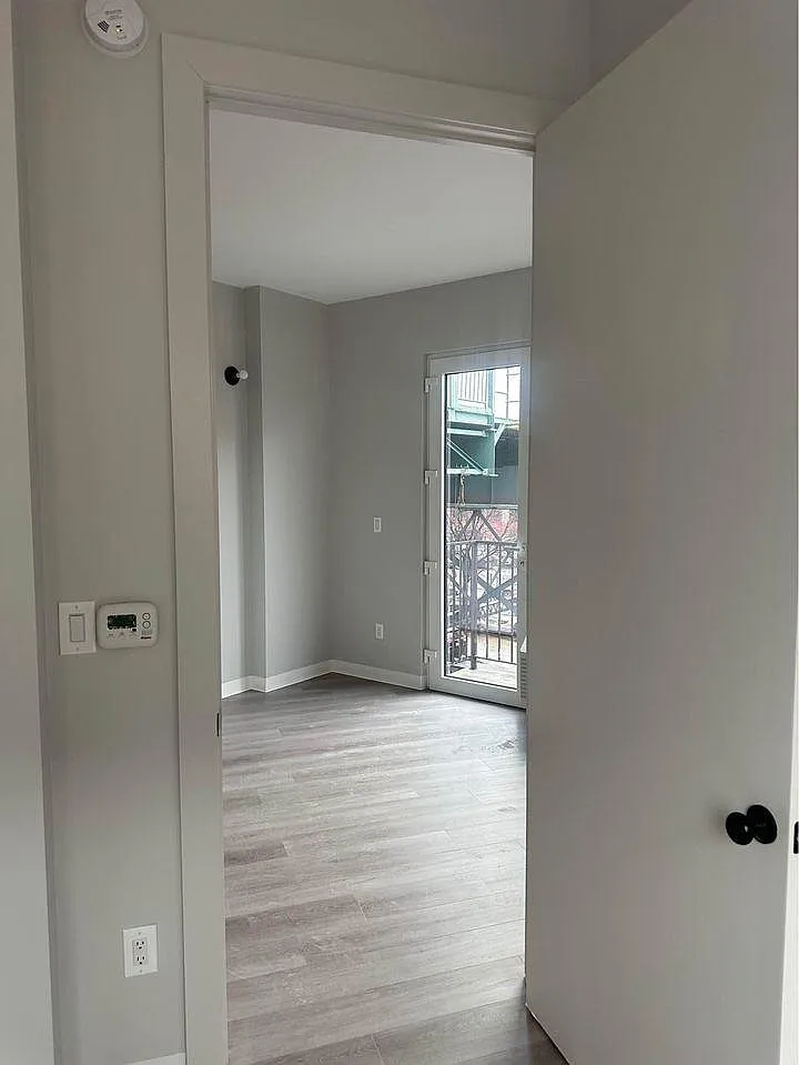 Building Photo - 1000 Kelly St #3A